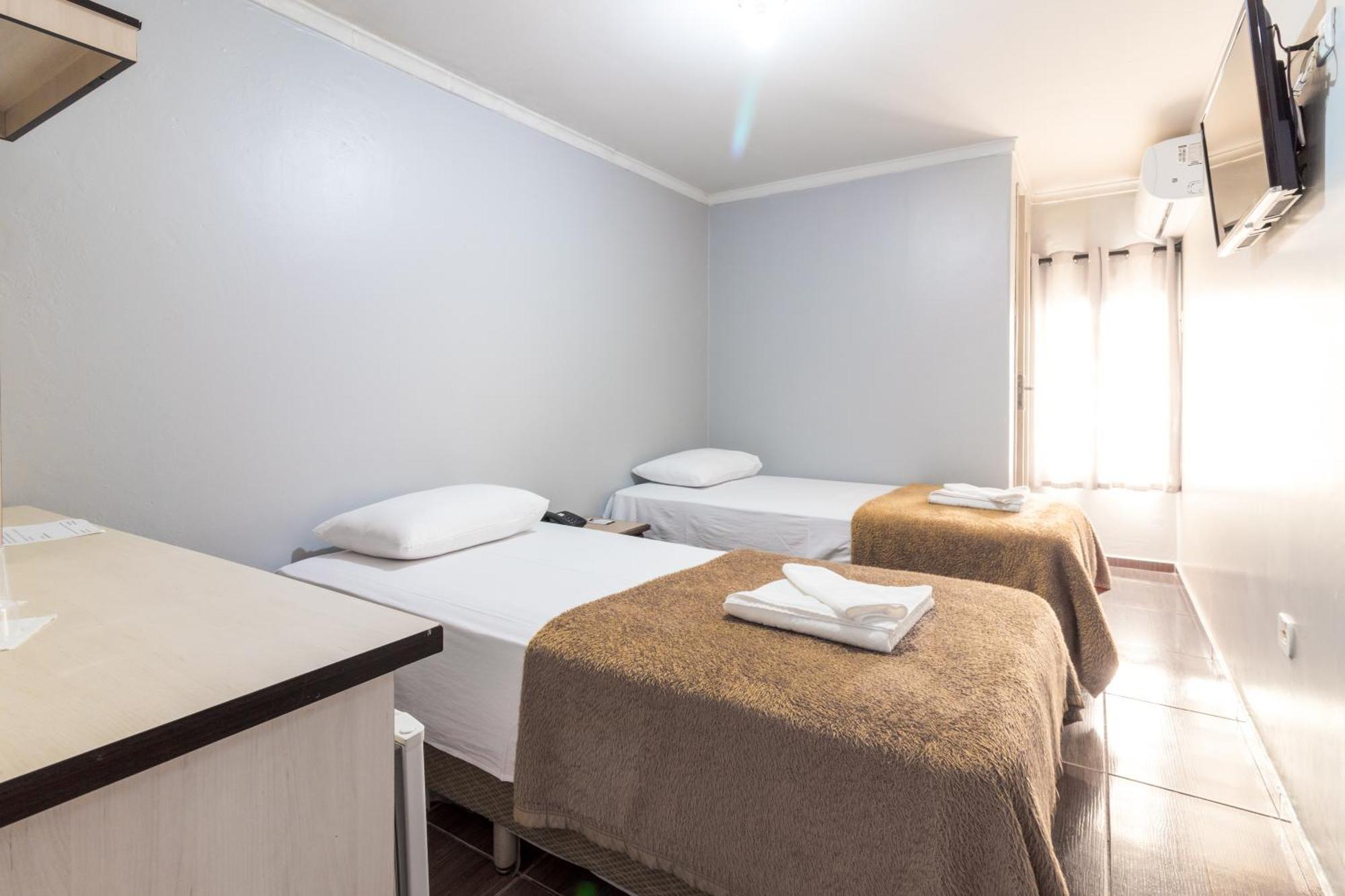 Foz Budget Hotel フォス・ド・イグアス エクステリア 写真